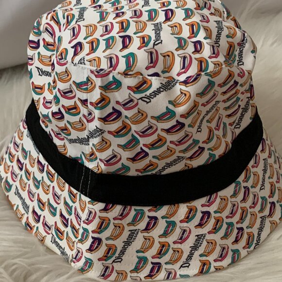 DISNEYLAND RESORT Signature Canvas Reversible Bucket Hat - Picture 1 of 3